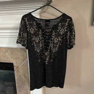 Vocal Black Graphic Embellished Short Sleeve Blouse